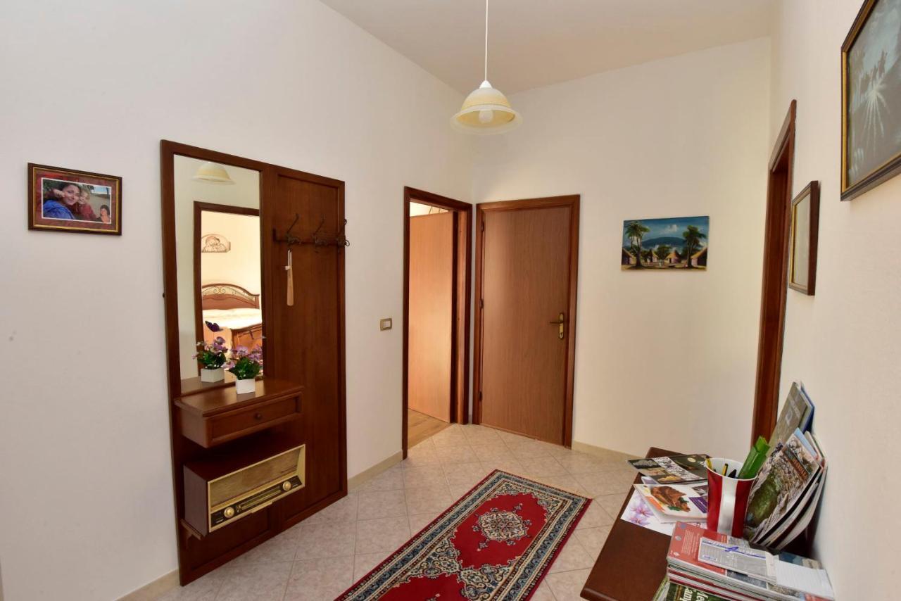 Appartamento Vacanza Mogoro Buitenkant foto