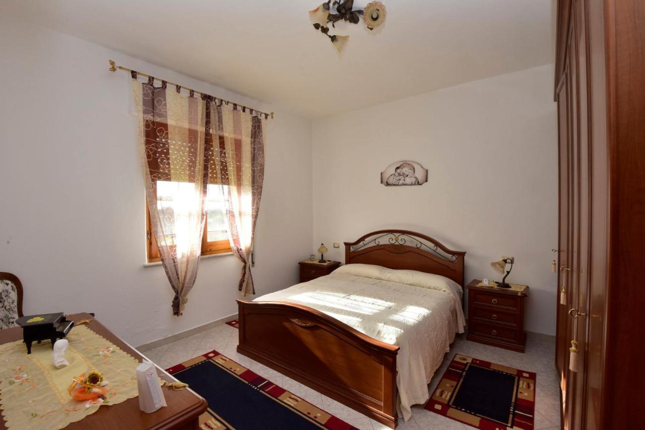 Appartamento Vacanza Mogoro Buitenkant foto