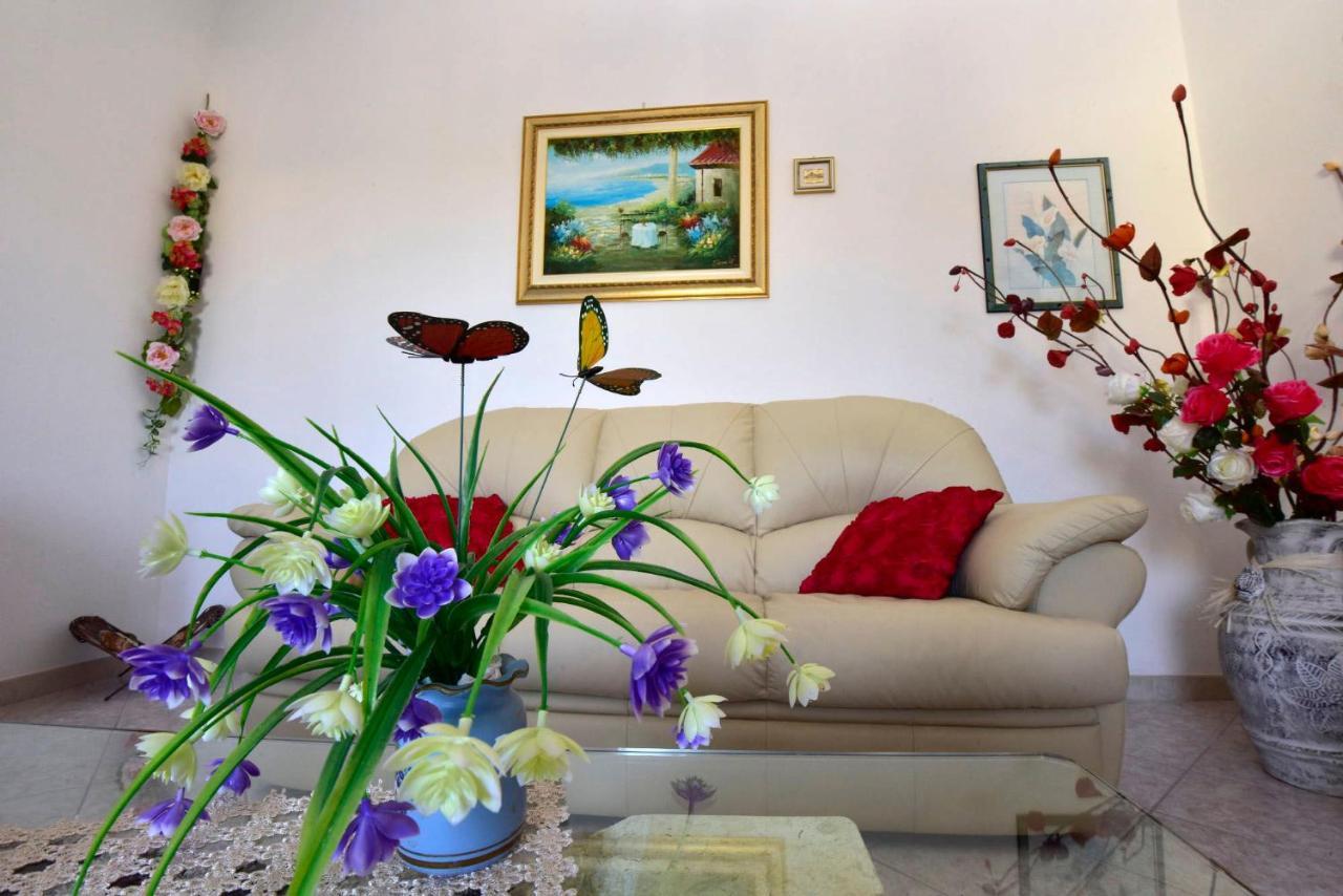 Appartamento Vacanza Mogoro Buitenkant foto